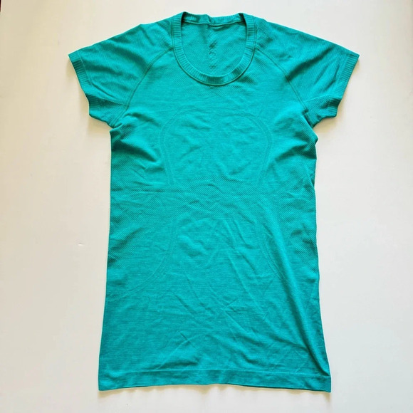 lululemon athletica Tops - Lululemon Athletica Swiftly Tech Green Short Sleeve Top Size 8